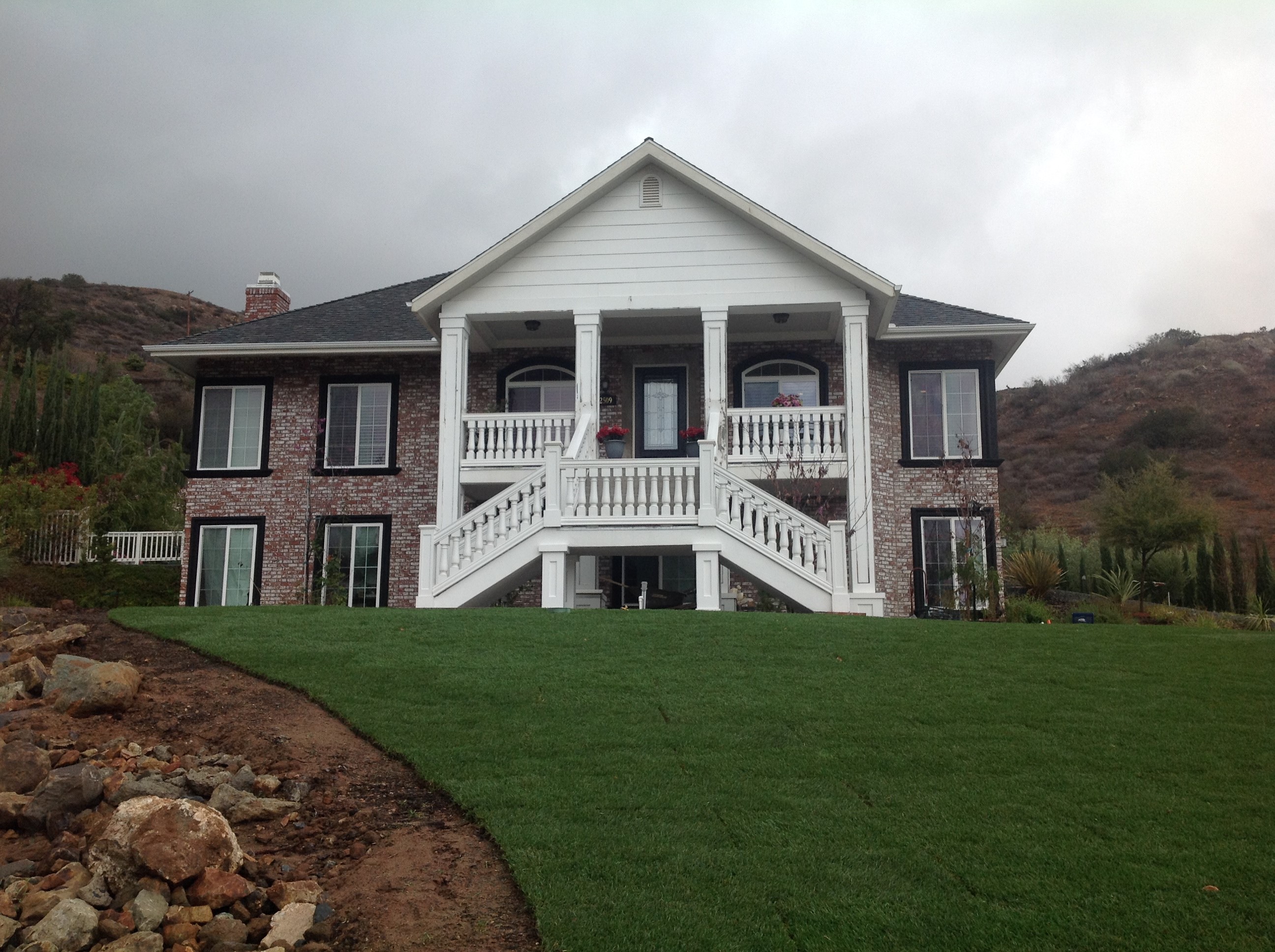 Fallbrook Golf Course Home, Dual Garages, Multiuse Garages